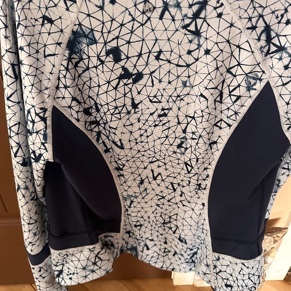 LULULEMON REVERSIBLE JACKET - Picture 3 of 6